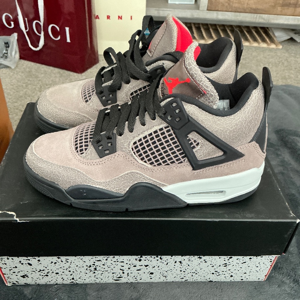 Jordan 4’s